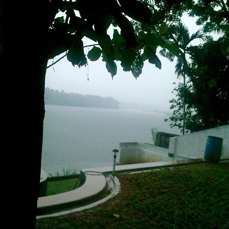 Lazy Gaze Hotel Ernakulam Exterior photo
